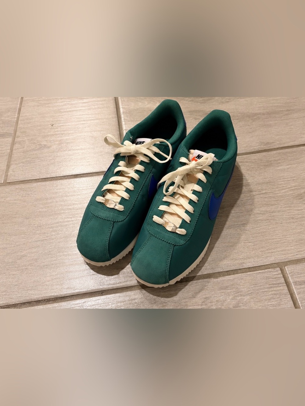 Size 10.5 - Nike Cortez Evergreen Aura Hyper Royal Women’s Shoes NEW